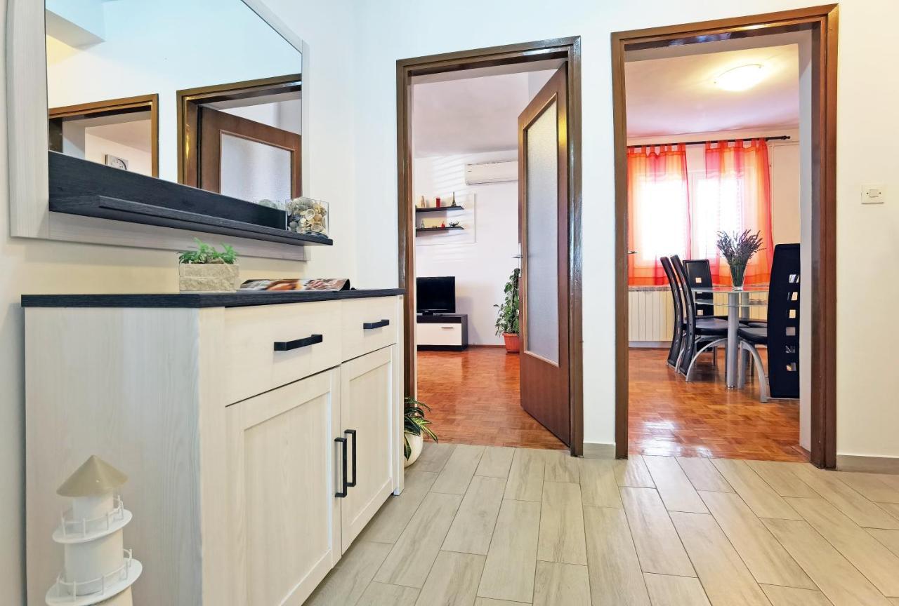 Apartman Danijela Vodice Eksteriør bilde